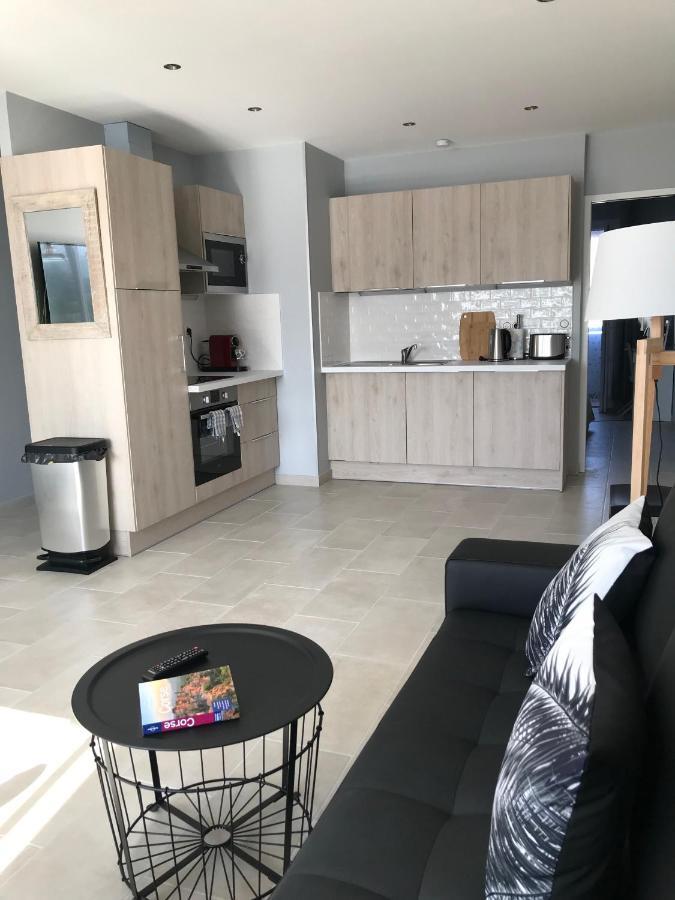 Appartement Plein Centre Saint Florent Face Au Port Exterior photo