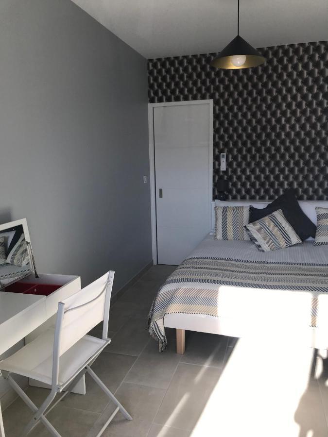 Appartement Plein Centre Saint Florent Face Au Port Exterior photo